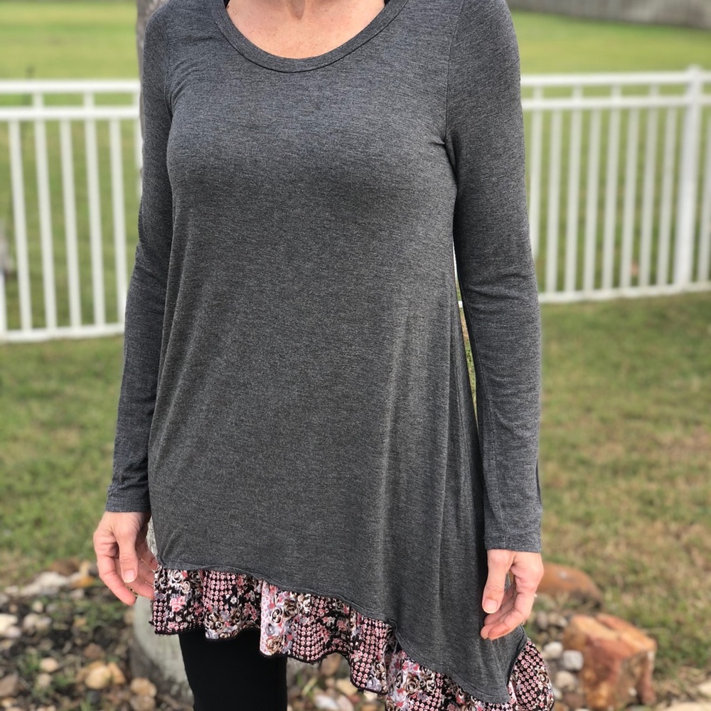 Easel tunic with ruffle detail